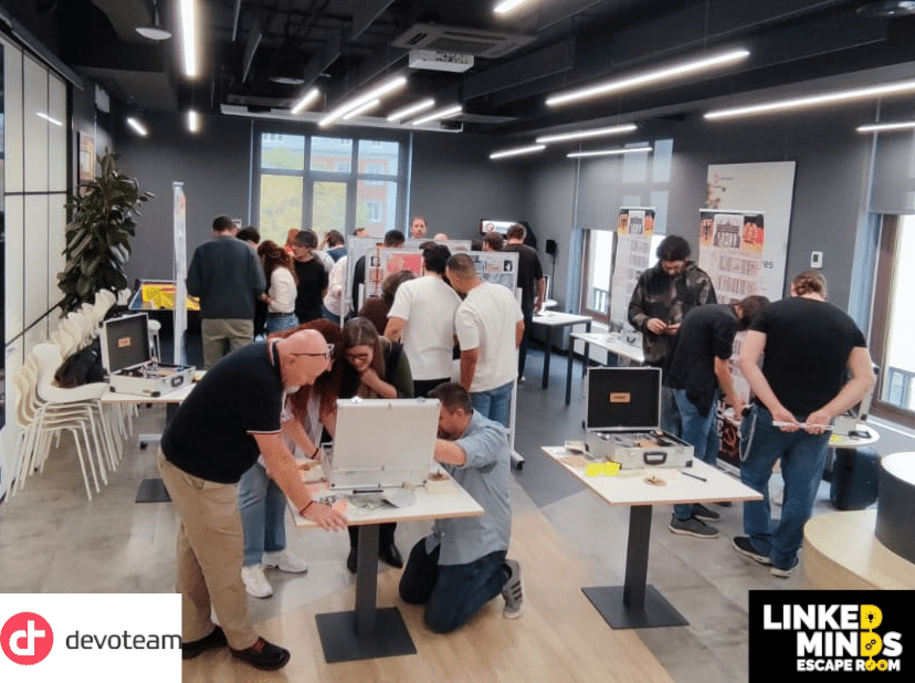 Actividad de team building de Linked Minds para el equipo de Devoteam